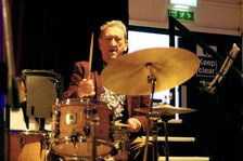 Dave Barry, Art Themen Project, Battle Jazz Festival, Battle, East Sussex, July 2023. Creator: Brian O'Connor