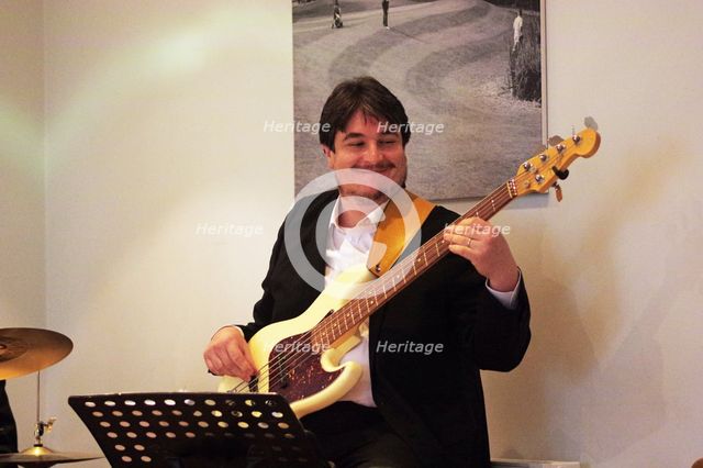 Dave Hanratty, The Pete Allen Band, Deanwood Park Golf Club, Newbury, Berks, 10th Oct. 2021. Creator: Brian O'Connor.