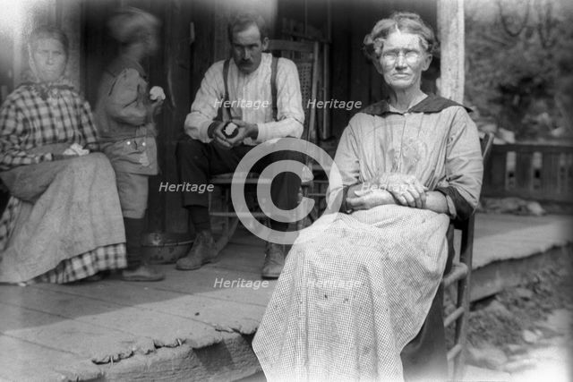 David and Ellen Webb, Burnsville, Yancey County, North Carolina, USA, 1916-1918. Artist: Cecil Sharp