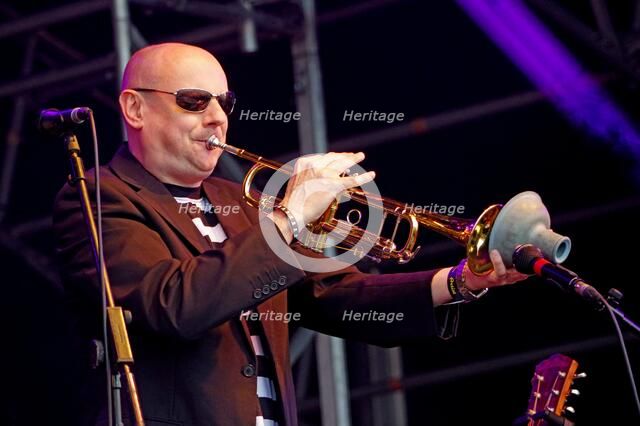 David Priseman, Love Supreme Jazz Festival, Glynde Place, East Sussex, 2014.    Artist: Brian O'Connor.