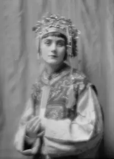 Day, Juliette, Miss, in costume for "Yellow Jacket", 1913 Jan. 16. Creator: Arnold Genthe