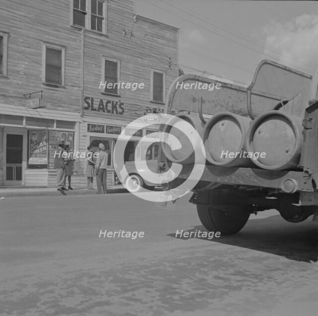 Daytona Beach, Florida, 1943. Creator: Gordon Parks.