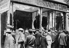 Damaged Austrian jewellers shop, Paris, First World War, 1914