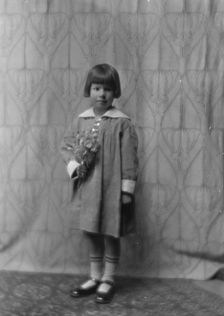 Dana, A., Mrs., child of, portrait photograph, 1915. Creator: Arnold Genthe
