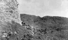 Dans l'enceinte du Fort de Douaumont, le 22 mai a 15 heures, trois heures apres l'assaut..., 1916. Creator: Unknown