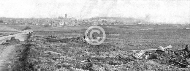 'Dans la Bataille; La defense a l'Est d'Amiens: lignes d'infanterie francaise devant Villers..., 191 Creator: Unknown.