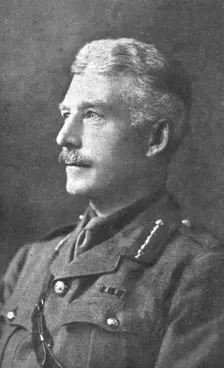 Dans la Bataille; Le brigadier general Sandeman Cary, don’t M. Lloyd George devait dire a la...1918 Creator: Unknown