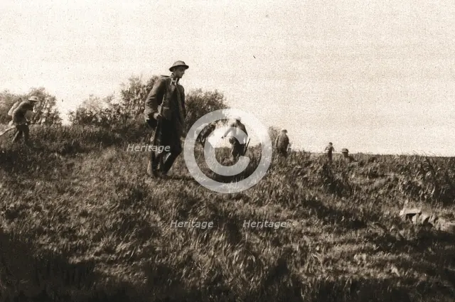 'Dans le bataille; les troupes americaines entrant dans le combat, le 4 juin 1918, au Nord..., 1918. Creator: Unknown.
