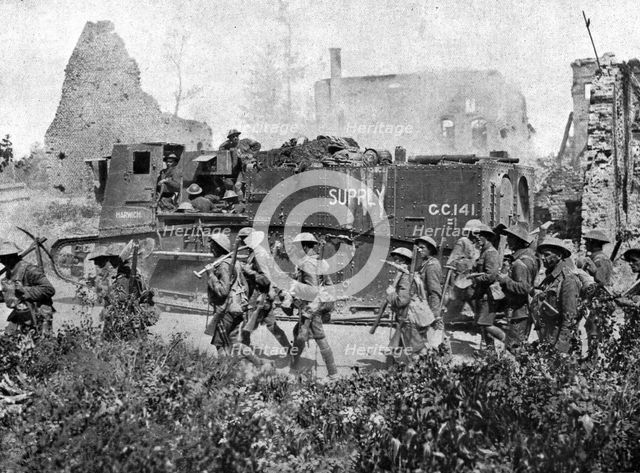 ''Dans le Nord delivre; L'outillage de la victoire; un "tank" de ravitaillement; cote des chars...,  Creator: Section photographique de l'Armee.