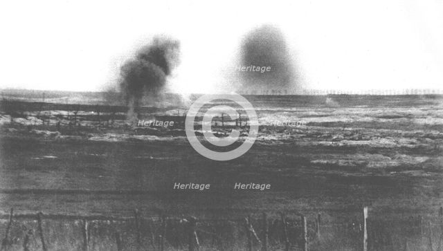 'Dans le secteur de l'offensive Britannique, au Nord de la Somme; La preparation..., 1916. Creator: Unknown.
