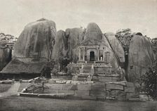 Das Issurumuniya - Felse - Vihara (erbaut von Konig Devanampiya Tissa im 3. Jahrh. V. Chr.), 1926