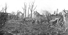 De la Picardie au Chemin des Dames; les troupes d'assaut americaines dans les ruines..., 1918. Creator: Unknown