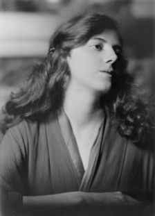 De Picon, Leah, Miss, portrait photograph, 1917 or 1918. Creator: Arnold Genthe