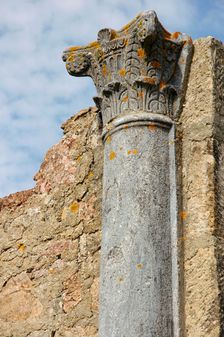 Detail of a Corinthian column in the Forum, Miróbriga, Portugal, 1st-4th centuries (2008). Creator: Unknown