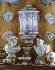 Detail of a display cabinet with Alcora ceramics in the Museum