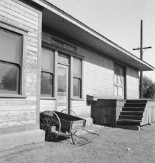 Detail of railroad station painted "railroad yellow", Irrigon, Morrow County, Oregon, 1939. Creator: Dorothea Lange