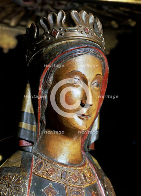 Detail of the Virgin of Help, from the parish of Santa Maria in Agramunt (Lleida), sculpture in p…
