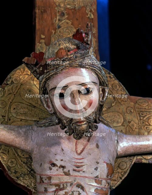 Detail of the Christ of Escunhau, carving in polychromed wood.