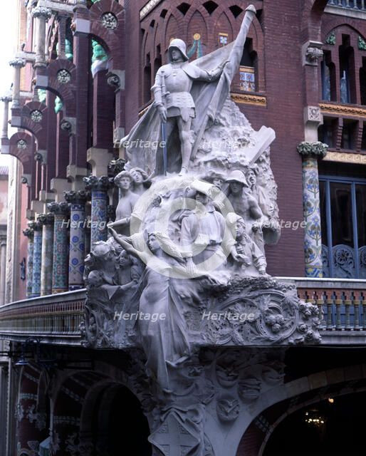 Detail of the exterior of the Palau de la Música Catalana (1905-1908), with the Sculpture group '…
