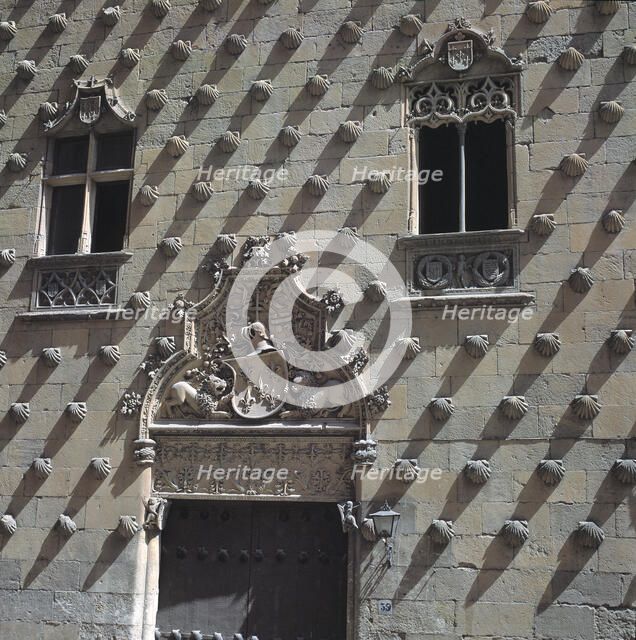 Detail of the façade door of the Casa de las Conchas (Shell's House) in Salamanca.