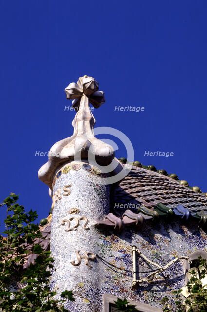 Detail of the façade of Casa Batllo (1904 - 1907), designed by Antoni Gaudí i Cornet (1852 - 1926).