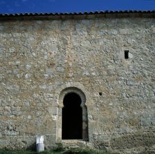 Detail of the front door with a horseshoe arch of the chapel of San Baudelio de Berlanga