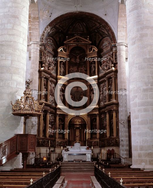 Detail of the main altarpiece of the church of Santos Juanes in Nava del Rey (Valladolid), made i…