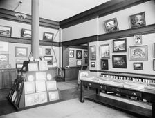 Detroit Photographic Co., 218 Fifth Avenue, New York, between 1900 and 1910. Creator: Unknown