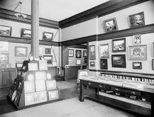 Detroit Photographic Co., 218 Fifth Avenue, New York, between 1900 and 1910. Creator: Unknown