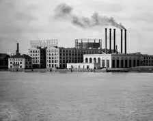 Detroit Rubber Works, Detroit, Mich., c1908. Creator: William H. Jackson