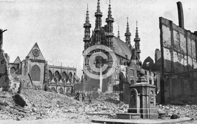 ''Deux Cultures; Un aspect de Louvain apres quatre jours et quatre nuits d'incendie', 1914. Creator: Unknown.