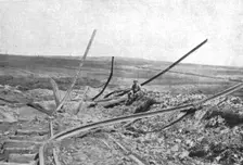 Devant Verdun; Entre Fleury et Thiaumont, sur la voie du chemin de fer d'interet local qui..., 1916 Creator: Unknown