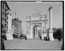 Dewey Arch, New York, between 1898 and 1901. Creator: Unknown