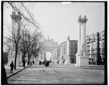 Dewey Arch, New York, between 1899 and 1901. Creator: Unknown