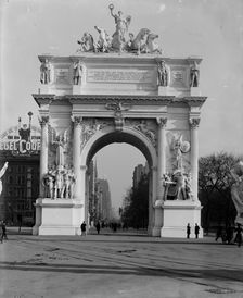 Dewey Arch, New York, c1900. Creator: Unknown