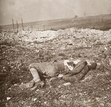 Dead German soldier, Verdun, northern France, c1914-c1918