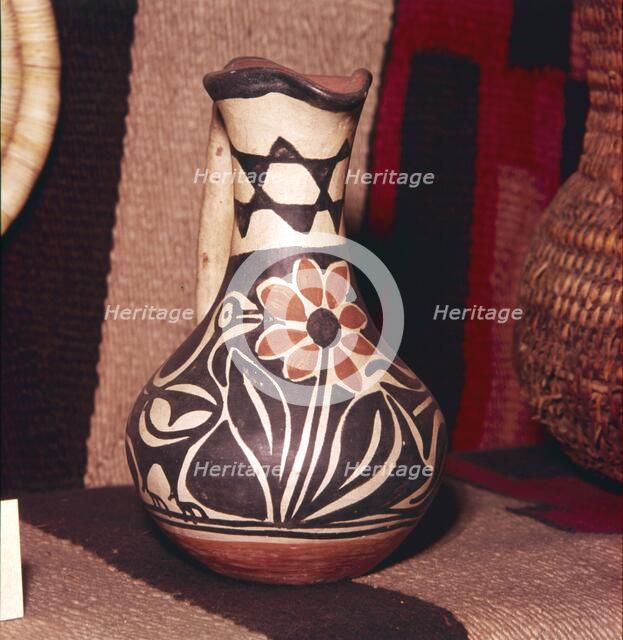 Decorated Pot,  Zuni Tribe, Pueblo Indians. North America. Artist: Unknown.