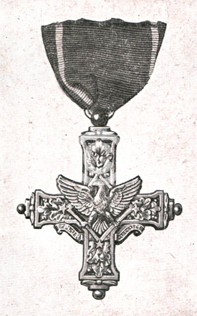 'Decorations de Guerre; La croix de guerre americaine, vue de face', 1917. Creator: Unknown.