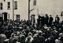 Declaring the Poll at Epping 1924, (1945). Creator: Unknown