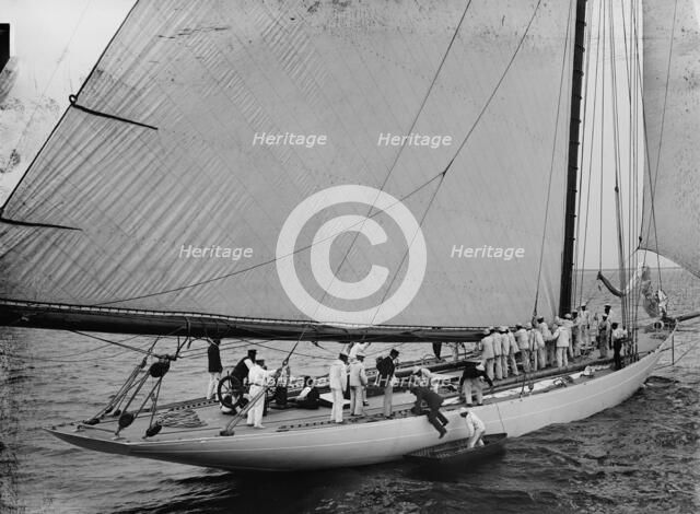 Defender, deck view, 1895 July 22. Creator: John S Johnston.