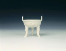 Dehua tripod dish, Qing dynasty, early Kangxi period, China, 1662-1683