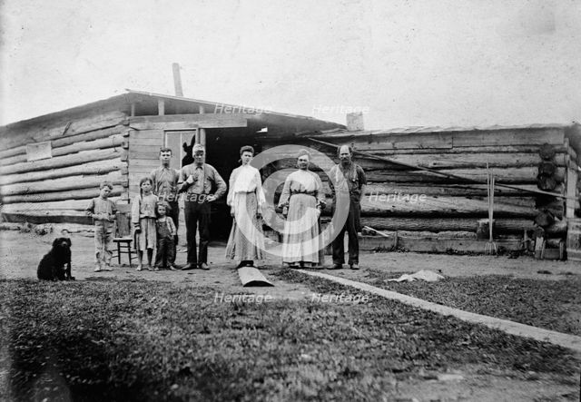 Deitz Family & their home, between c1910 and c1915. Creator: Bain News Service.