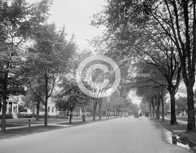 Delaware Avenue, Buffalo, N.Y., c.between 1910 and 1920. Creator: Unknown.