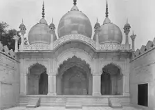 Delhi. The Moti Musjid or Pearl Mosque c1910. Creator: Unknown