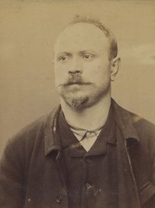 Della Casa. 36 ans, né le 1/3/58 à Avoglion (Italie). Cordonnier. Anarchiste. 2/7/94., 1894. Creator: Alphonse Bertillon