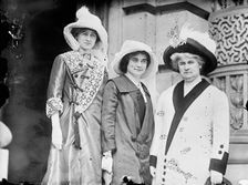 Democratic National Convention - Mrs. Roger Sullivan of Illinois; Miss Virginia Sullivan..., 1912. Creator: Harris & Ewing