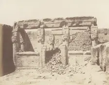 Dendérah (Tentyris), Temple d'Athôr - Sanctuaire Placé a l'Angle Sud-O..., 1851-52, printed 1853-54. Creator: Félix Teynard
