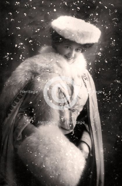 Denise Orme (1885-1960), music hall singer, early 20th century.Artist: Bassano Studio