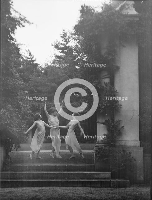 Denishawn dancers, 1927 or 1928. Creator: Arnold Genthe.