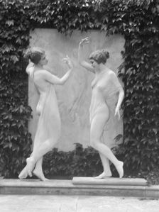 Denishawn dancers, 1927 or 1928. Creator: Arnold Genthe